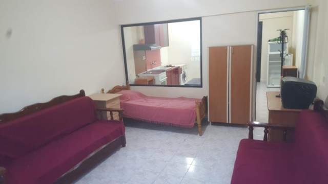 Tirane, shitet apartament 42 m² 40.000 Euro