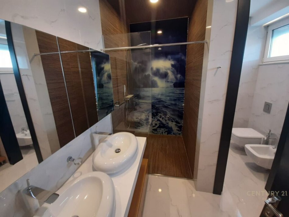 Tirane, shes apartament 4+1+2+VERANDE , 469 m² 850,000 € (Kopshti Botanik Zoologjik)