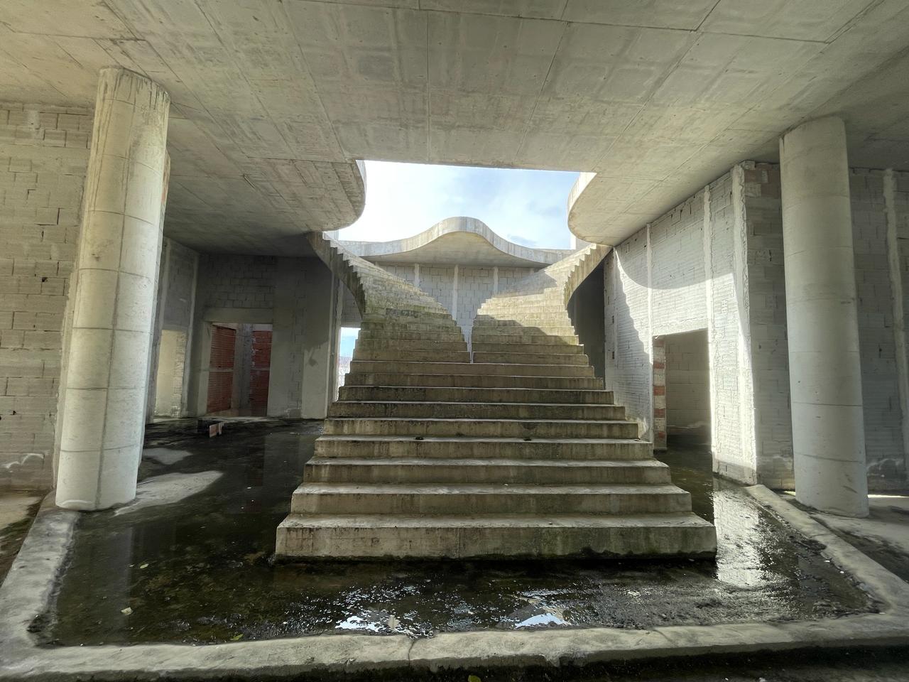 Qera, Ambient Biznesi, Kamëz -3500€ | 1520 m²