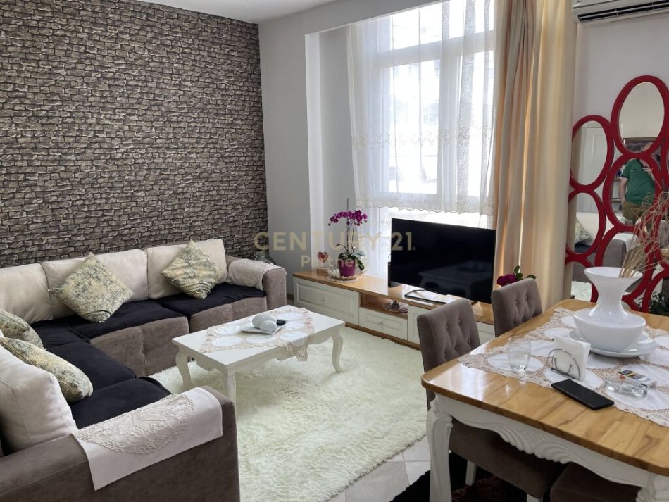 Tirane, shitet apartament 2+1+Ballkon, Kati 6, 87 m² 230,000 € (Kompleksi Delijorgji)