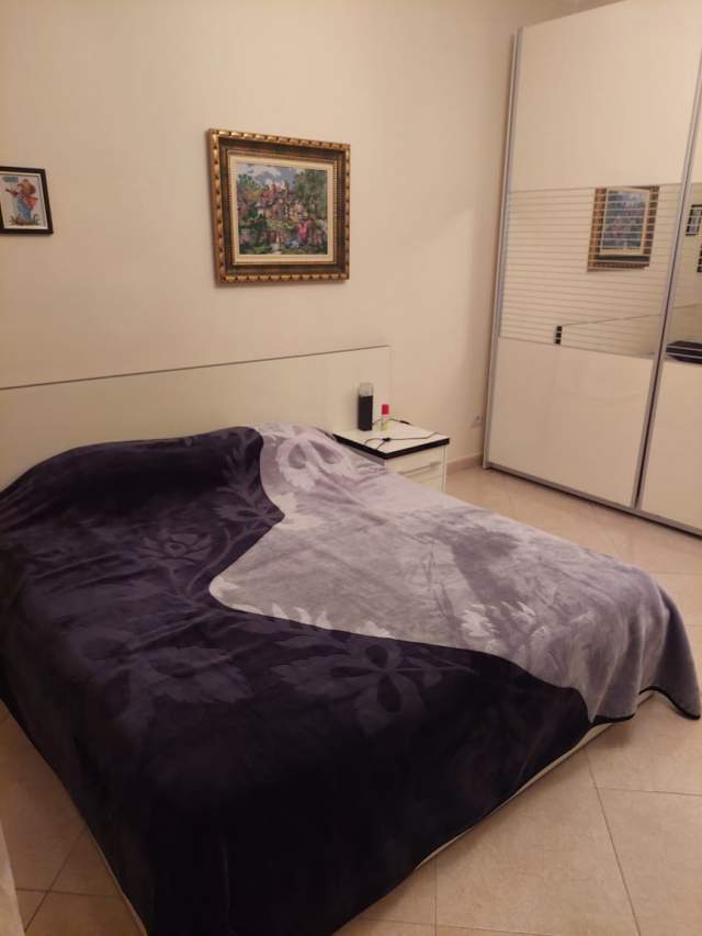 Tirane, Shitet Vile 5  Kateshe , 460 m² ndertim per 850.000 Euro (Rruga e Dibres)