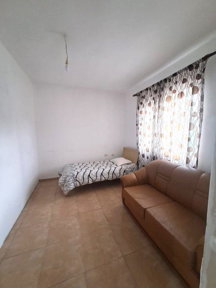 Tirane, jepet me qera apartament 2+1 Kati 4, 90 m² 450 € (Vilat Gjermane)