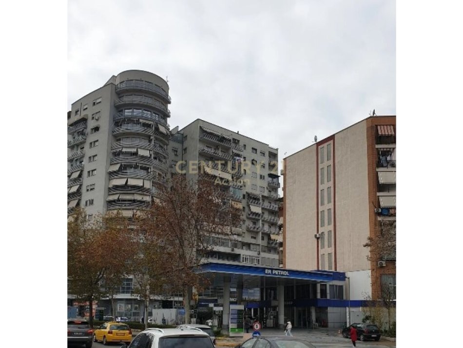 Tirane, jepet me qera ambjent biznesi Kati 0, 50 m² 500 € (ZOGU I ZI)