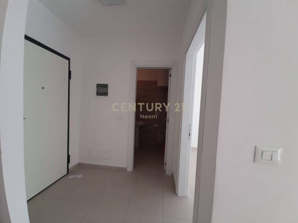 JEPET APARTAMENT 1+1 ME QIRA PER ZYRA OSE AIRBNB.Neom93312