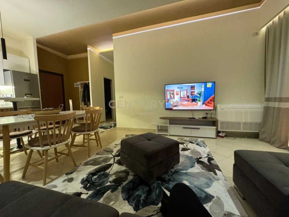 Tirane, jap me qera apartament 1+1+Ballkon, Kati 5, 74 m² 600 € (Bill Klinton, Kodra e Diellit)