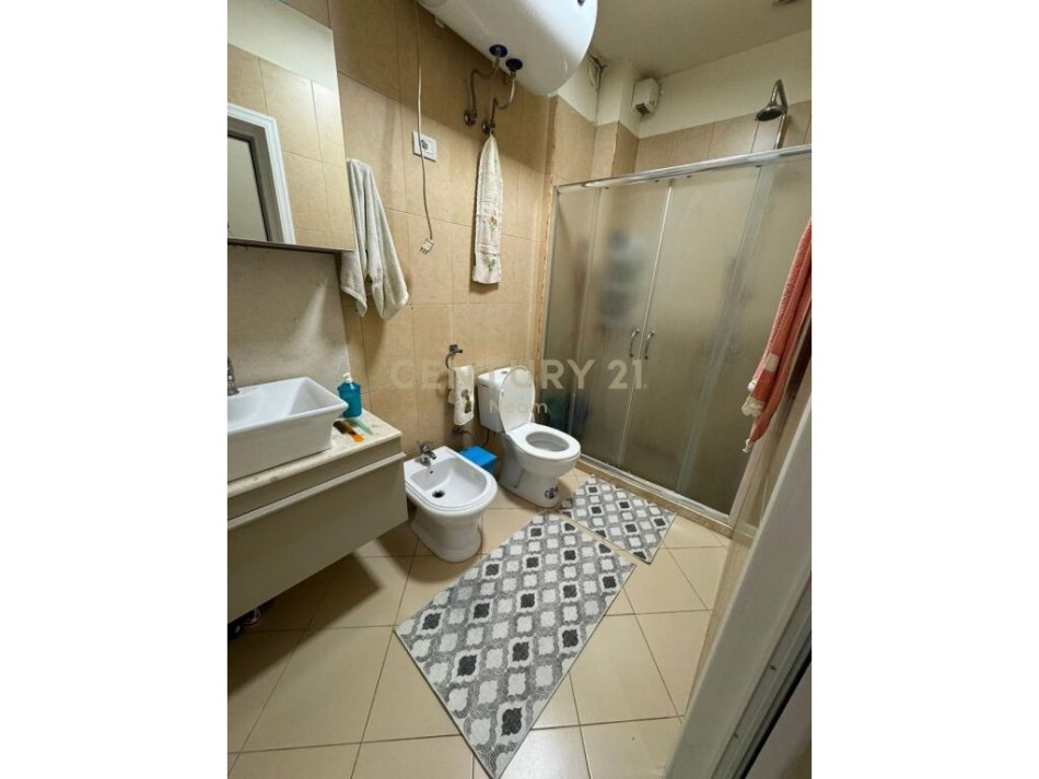 Tirane, jepet me qera apartament 1+1 Kati 5, 74 m² 600 € (Bill Klinton Tirana, Albania)