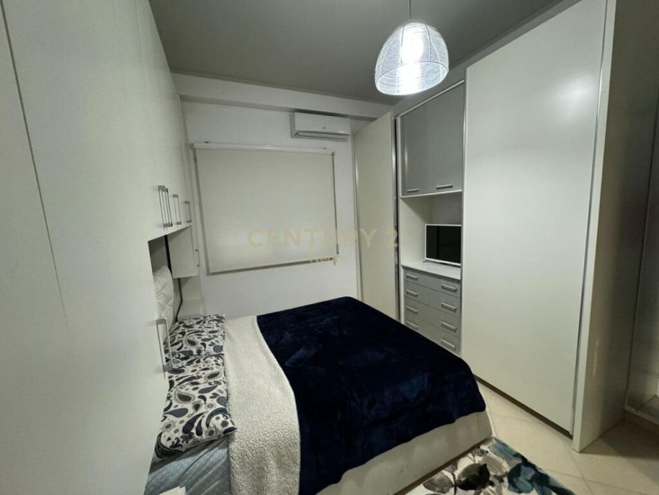 Tirane, jepet me qera apartament 1+1 Kati 5, 74 m² 600 € (Bill Klinton Tirana, Albania)
