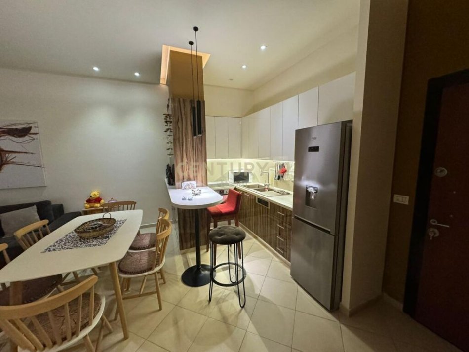 Tirane, jepet me qera apartament 1+1 Kati 5, 74 m² 600 € (Bill Klinton Tirana, Albania)