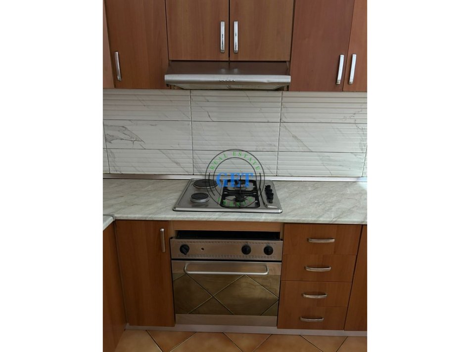 Durres, jepet me qera apartament 1+1+Aneks Kati 0, 80 m² 200 € 