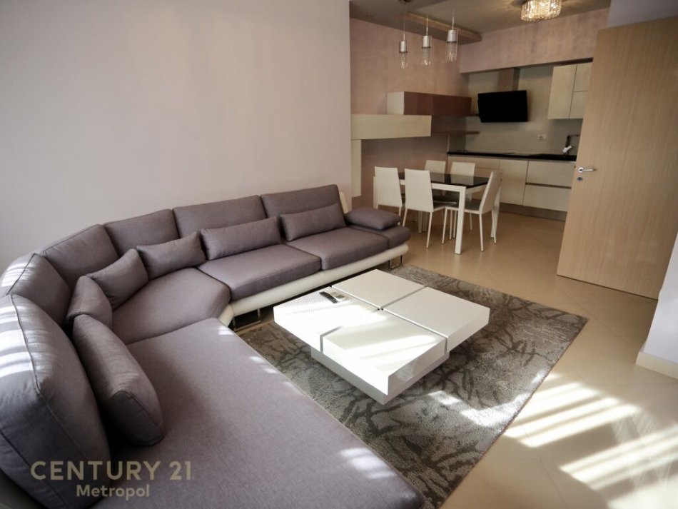Tirane, shes apartament 2+1+Ballkon, Kati 5, 98 m² 180,000 € (Ali Demi)