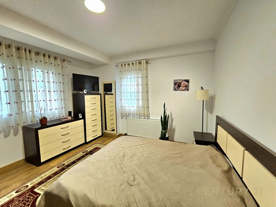 Tirane, jepet me qera apartament 2+1 Kati 1, 108 m² 700 € (KOPSHTI BOTANIK)