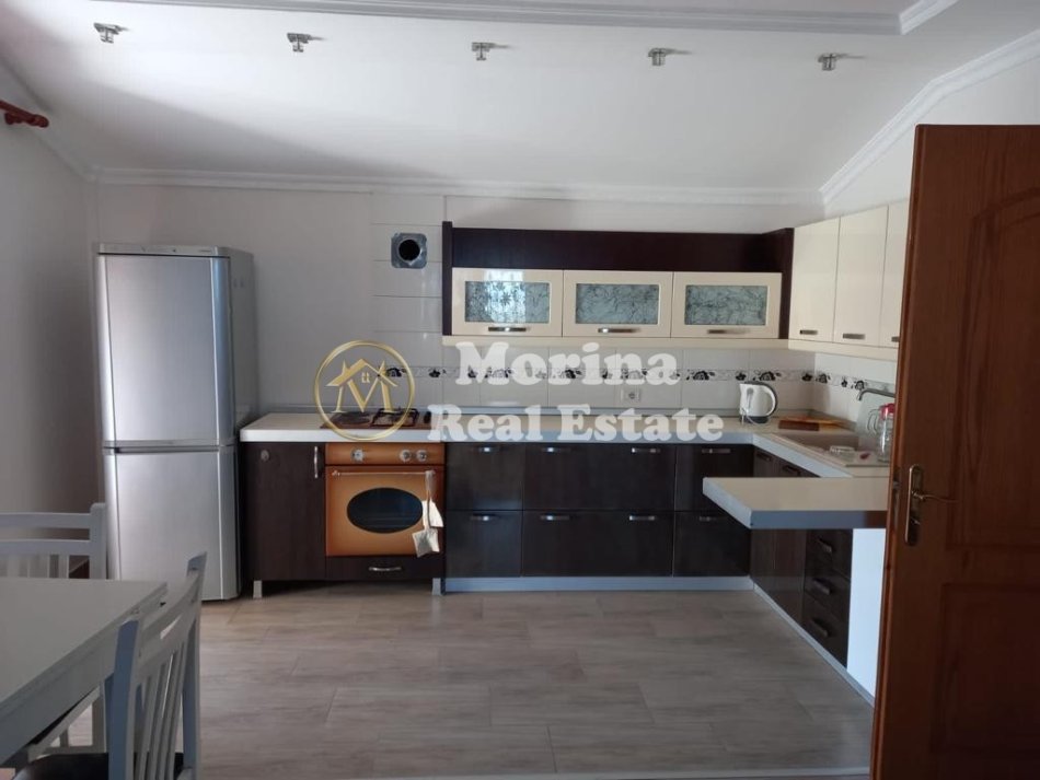 Tirane, jepet me qera shtepi 2+1 Kati 2, 120 m² 450 € (Liqeni i Thate)