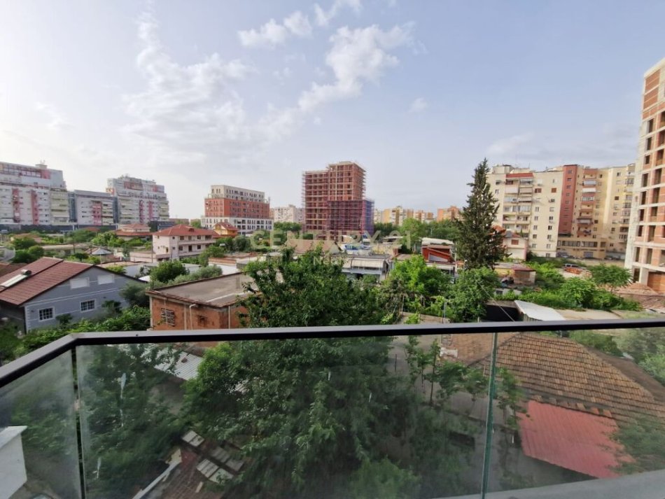 SHITET APARTAMENT 1+1 TE REZIDENCA TURDIU TE ISH FUSHA AVIACIONIT! Neom93811