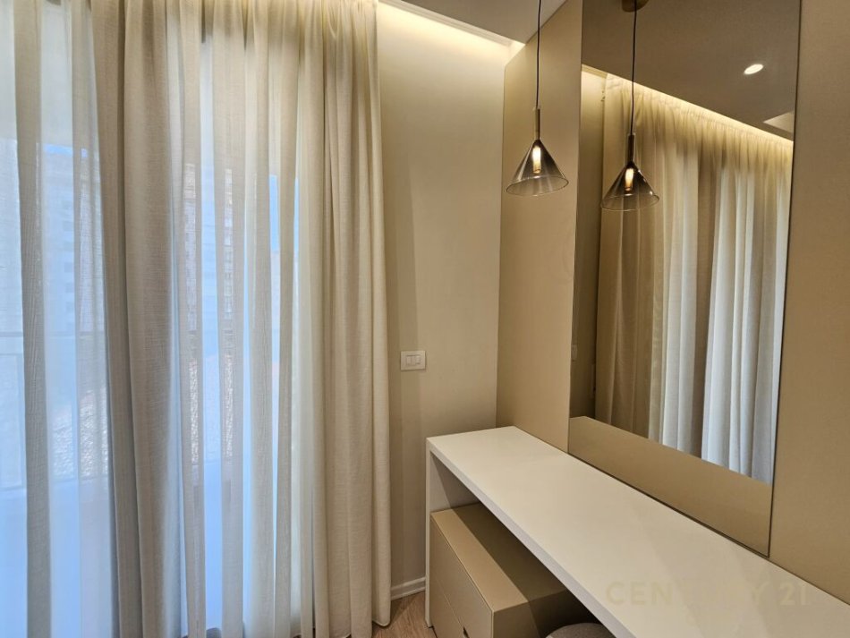 Tirane, jepet me qera apartament Kati 3, 82 m² 1.000 € (Rruga e Barrikadave Tirana, Albania)