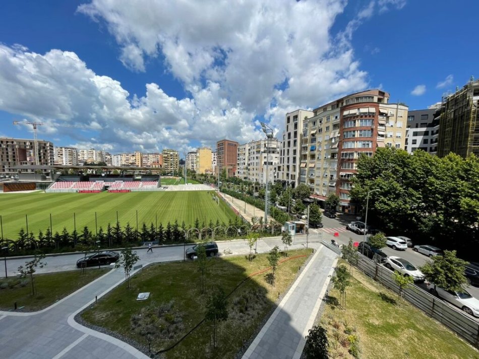 Tirane, jap me qera ambjent biznesi+POST PARKIMI , 125 m² 1,350 € (Rruga e Kosovareve)