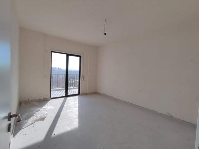 Tirane, jepet me qera apartament 2+1 Kati 4, 122 m² 450 Euro (gjon buzuku)