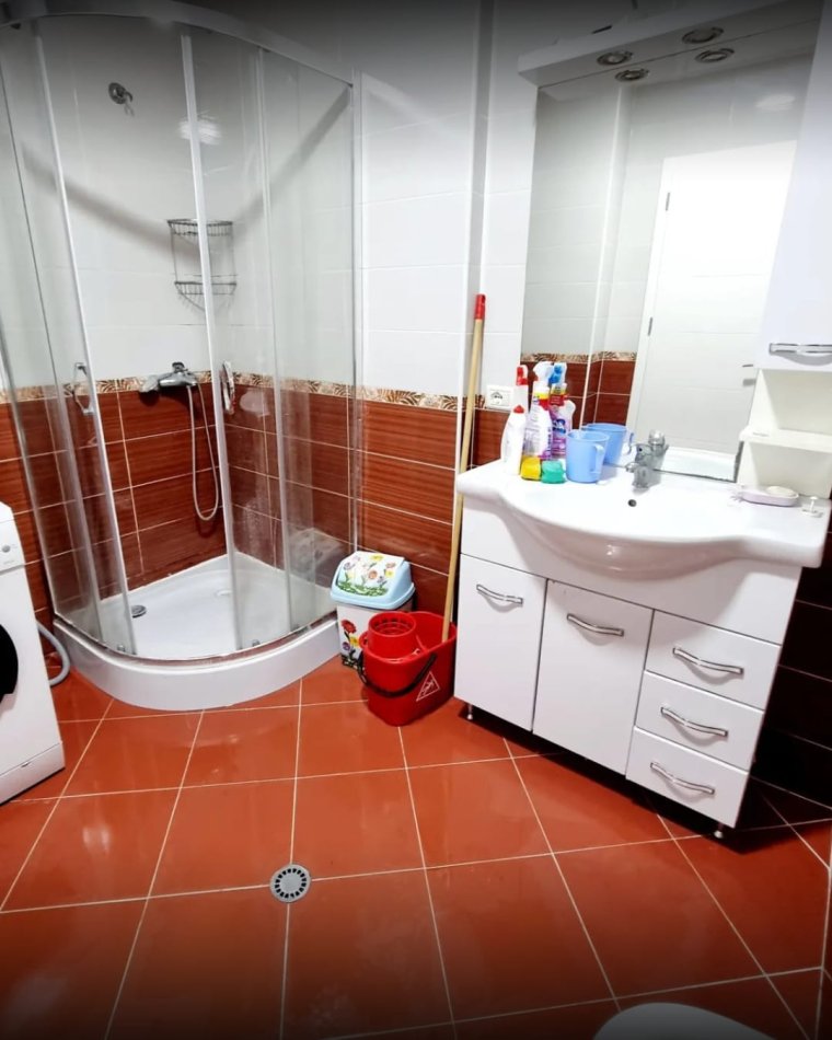 Tirane, jepet me qera apartament 2+1 Kati 5, 120 m² 500 € (rruga Dhaskal Todri)