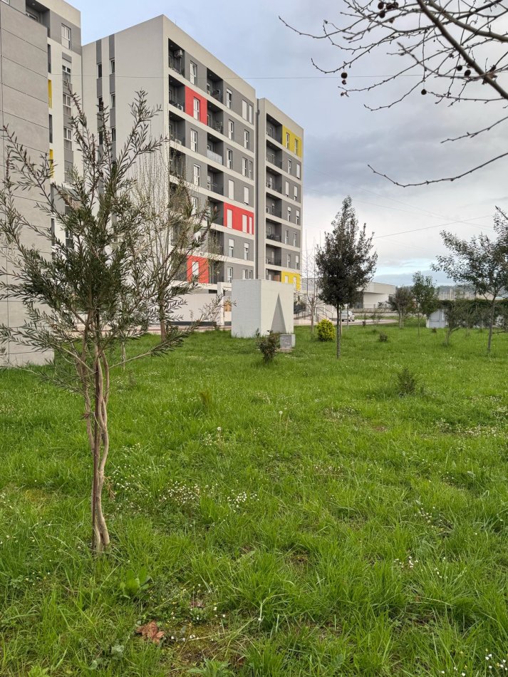 Tirane, shitet apartament 2+1+Ballkon Kati 8, 97 m² 126.001 € (Gryka Kacanikut QTU Univers City Okazion)