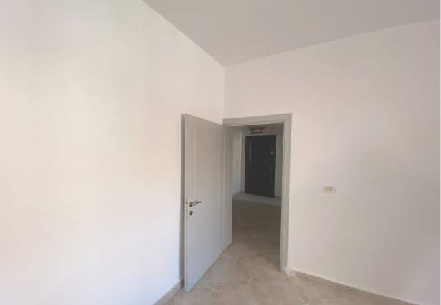 Elbasan, shitet apartament 69 m² 5.500.000 Leke