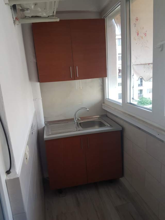 Tirane, jepet me qera apartament 1+1 Kati 5, 60 m² 350 Euro (Don Bosko)