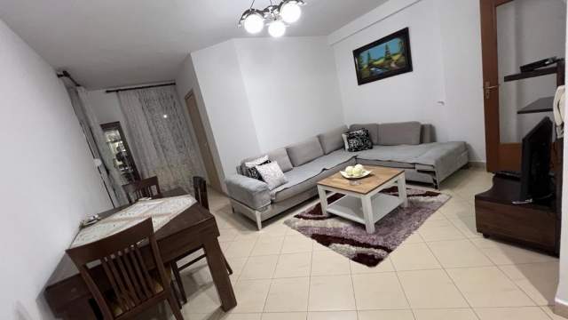 Tirane, jepet me qera apartament Kati 5, 87 m² 600 Euro