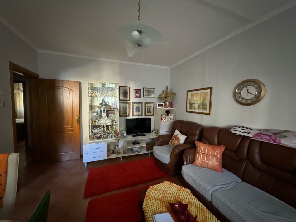 Durres, shitet apartament 2+1 Kati 2, 71 m² 84.000 € (Ali Dem)