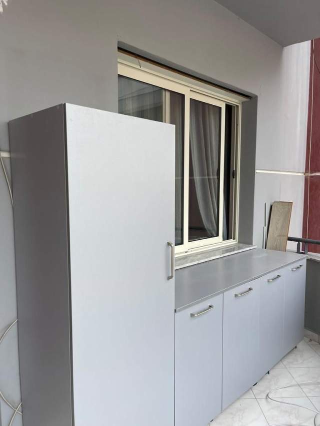 Tirane, jepet me qera apartament 1+1+BLK Kati 3, 75 m² 450 Euro (Astir prane urban coffe)