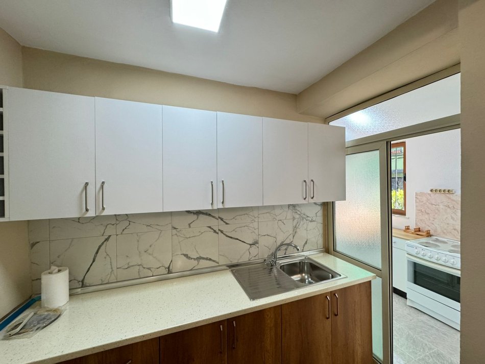 Shitet Apartament 1+1 Myslym Shyri