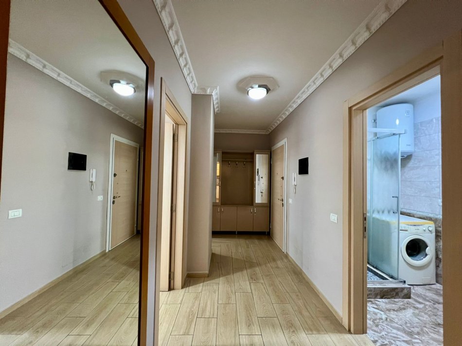 Qira, Apartament 2+1,Komuna e Parisit, Tiranë.