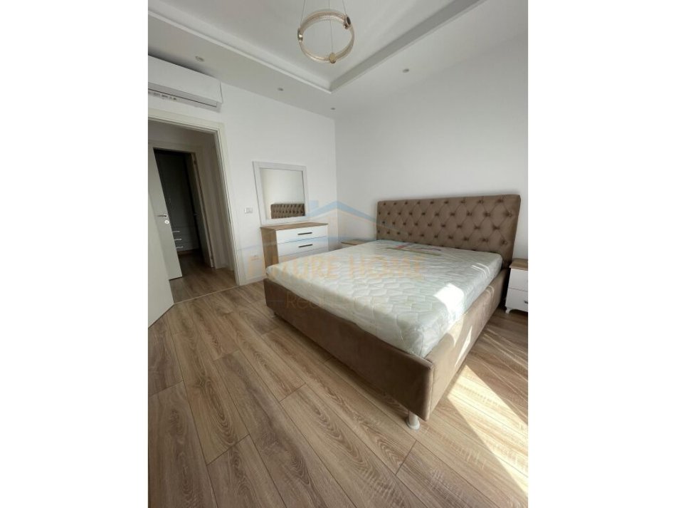 Tirane, jepet me qera apartament 1+1+Ballkon Kati 3, 73 m² 550 € (Rezidenca Kodra e Diellit 1)