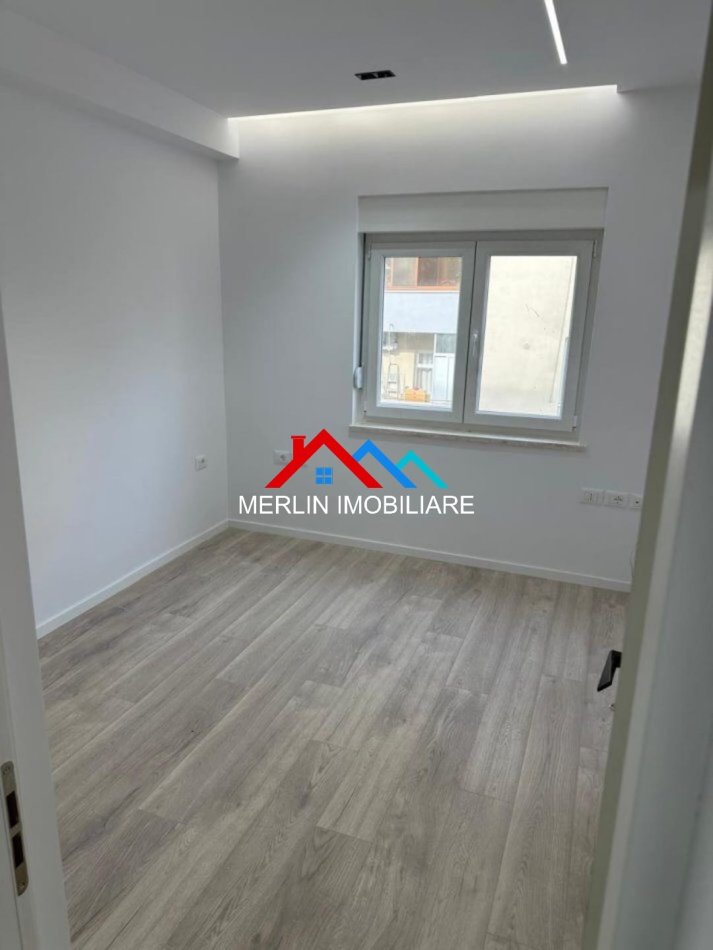 Tirane, jepet me qera apartament 2+1 Kati 3, 62 m² 800 € (Vaso Pasha,BLLOK.)