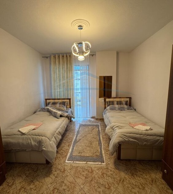 Tirane, jepet me qera apartament 2+1 Kati 9, 105 m² 750 € (STACIONI I TRENIT ,USLUGA)