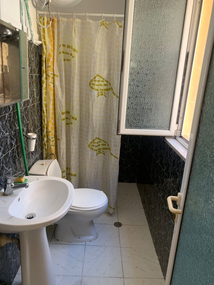 Tirane, jepet me qera apartament 1+1+Aneks Kati 3, 63 m² 540 € (myslym shyri)