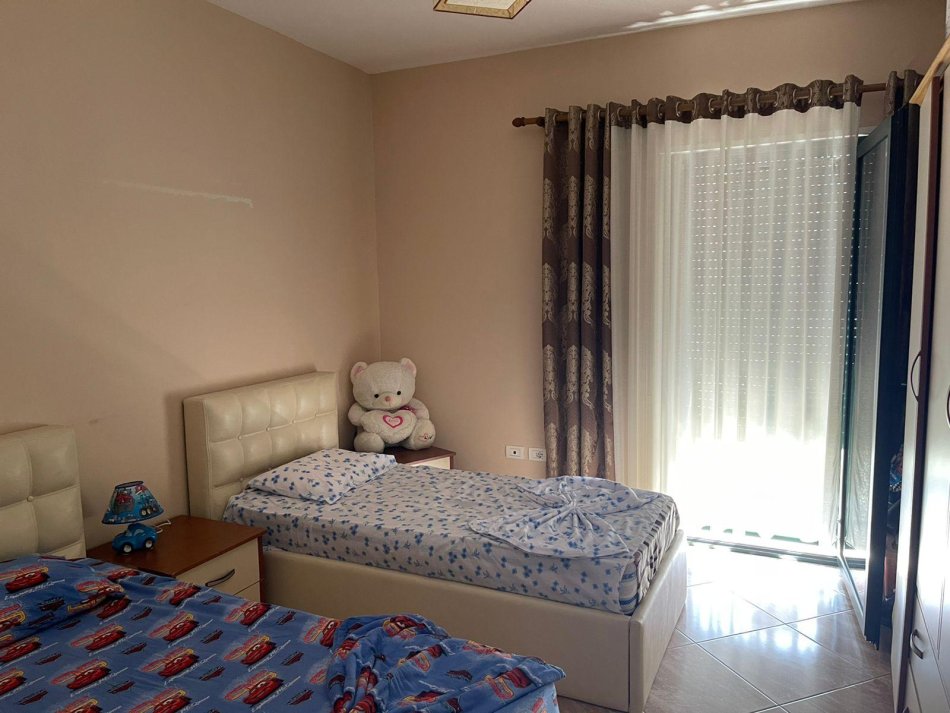 Tirane, shitet apartament 2+1+Ballkon Kati 1, 108 m² 184.450 € (Unaza e re Teodor keko)