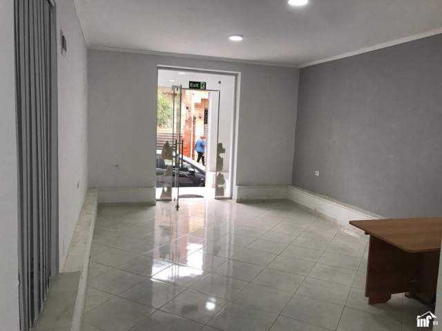 Tirane, shes dyqan Kati 0, 44 m² 95.000 Euro (RRUGA “TEFTA TASHKO KOCO”, PRANË PAZARIT TË RI)