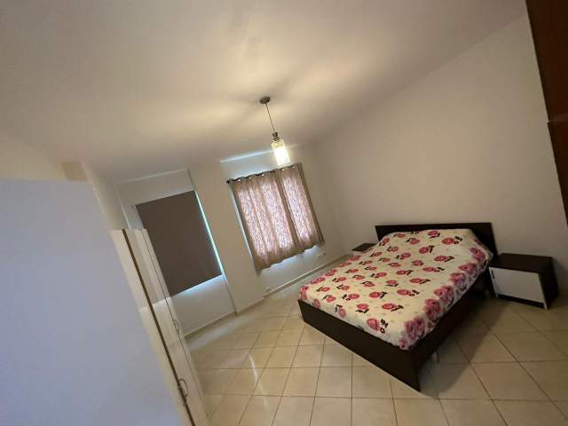 Tirane, jepet me qera apartament 1+1+BLK Kati 5, 60 m² 550 Euro (Komuna Parisit)