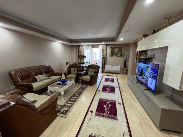 Tirane, shitet apartament 3+1 Kati 4, 125 m² 225.000 Euro (Komuna e Parisit)