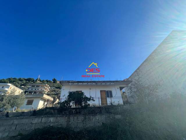 Vlore, shitet shtepi Kati 1, 470 m² 180.000 Euro (Rruga Dhimiter Konomi, Vlore)