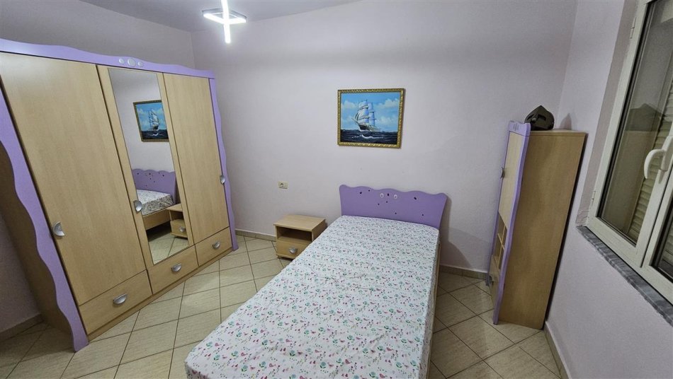 Tirane, jepet me qera apartament 2+1 Kati 4, 70 m² 550 € (rruga Ferit Xhajko prane Market Spar)