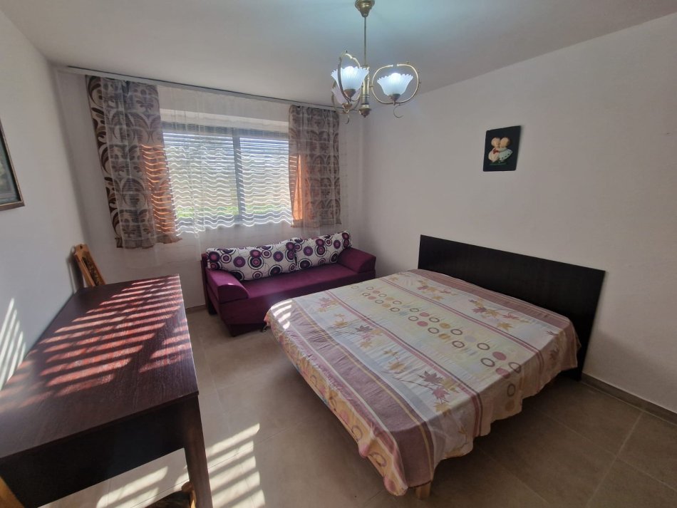 Tirane, jepet me qera apartament 3+1 Kati 4, 85 m² 550 € (21 Dhjetori , Mozaiku i Tiranes)