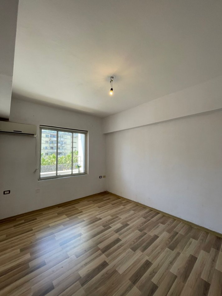 Durres, shitet apartament 2+1+Ballkon Kati 2, 92 m² 145.000 € (Stacioni Trenit Durres)