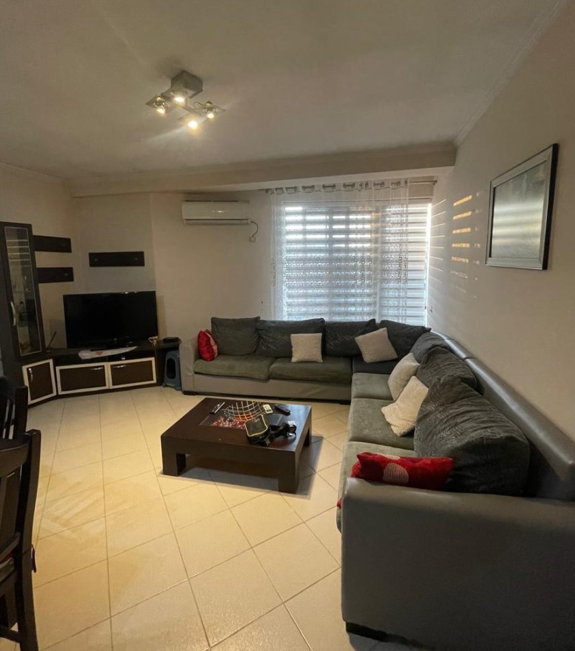 Tirane, shitet apartament 2+1 Kati 6, 99 m² 125.000 € (YZBERISHT)
