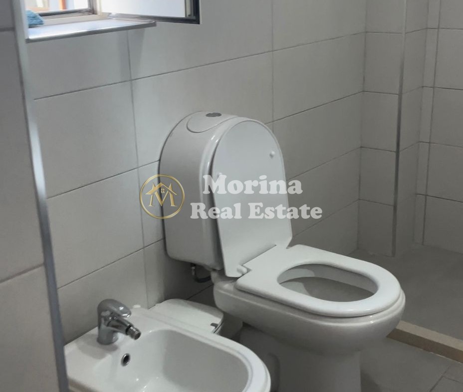 Tirane, jepet me qera apartament 2+1 Kati 4, 95 m² 600 € (21 Dhjetori)