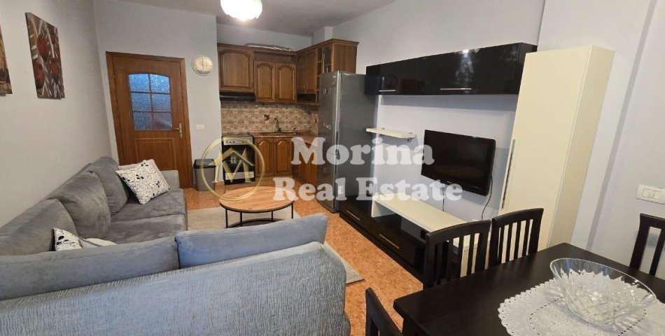 Tirane, jepet me qera apartament 1+1 Kati 7, 75 m² 500 € (Parku i Autobuzave)