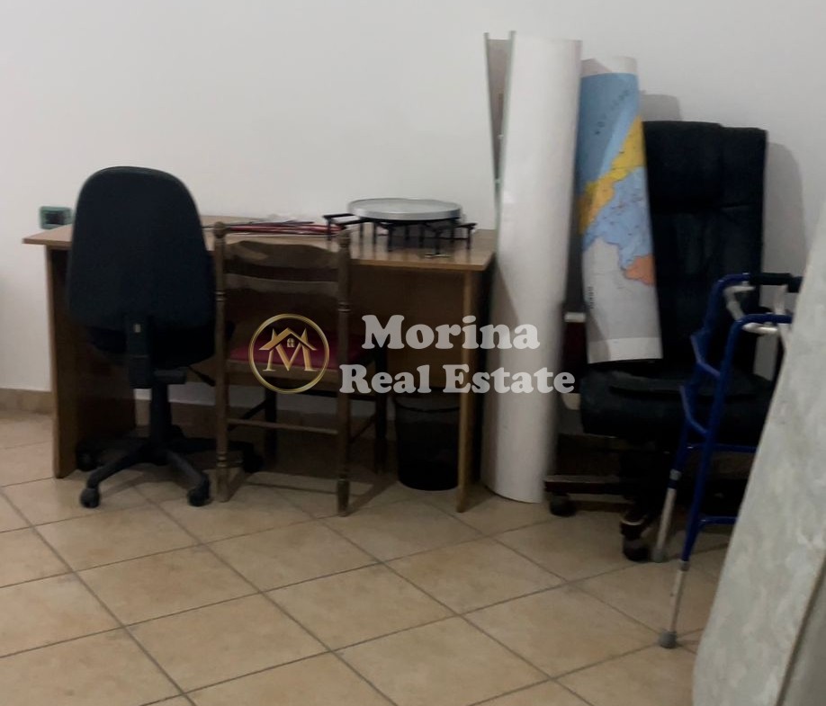 Tirane, jepet me qera apartament 2+1 Kati 3, 95 m² 500 € (21 Dhjetori)