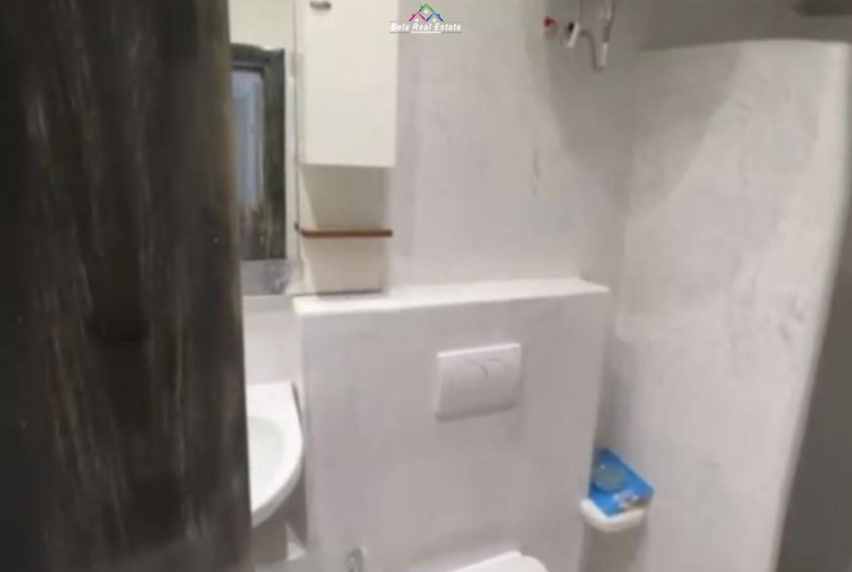 Tirane, jepet me qera Vile 1+1+Aneks+Ballkon Kati 1, 70 m² 350 € (YZBERISHT)