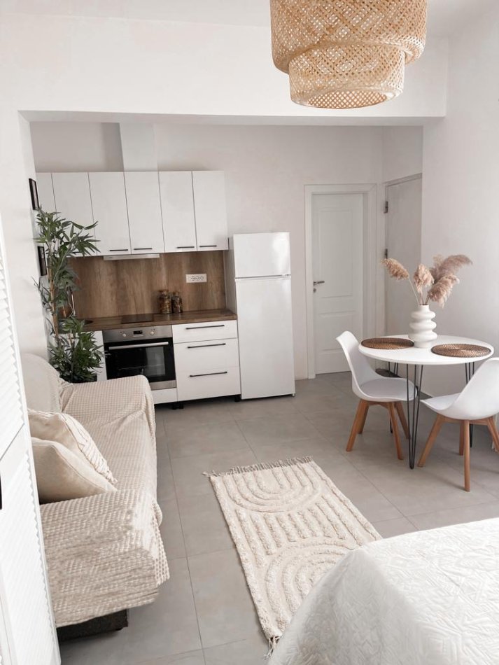 Tirane, jap me qera garsonier Kati 1, 30 m² 400 € (Ramazan Bogdani, mbrapa bllokut te magazinave)