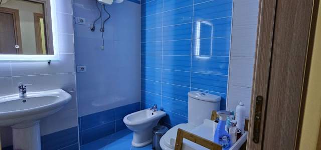 Tirane, shitet apartament 2+1+BLK Kati 8, 124 m² 198.000 Euro (Concord Center)