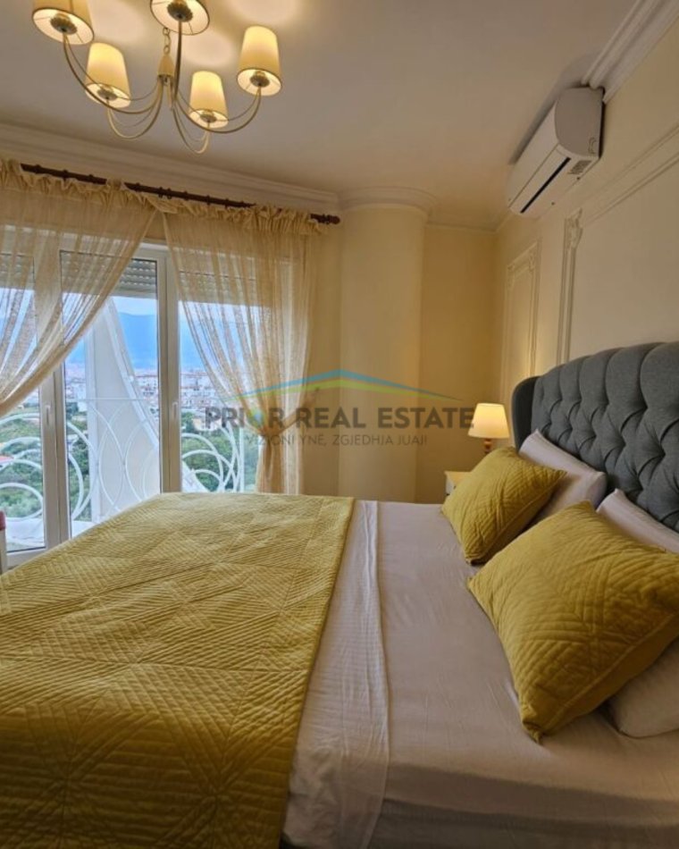 Tirane, jepet me qera apartament 2+1+Ballkon Kati 4, 123 m² 1.000 € (Kodra e Diellit 2)