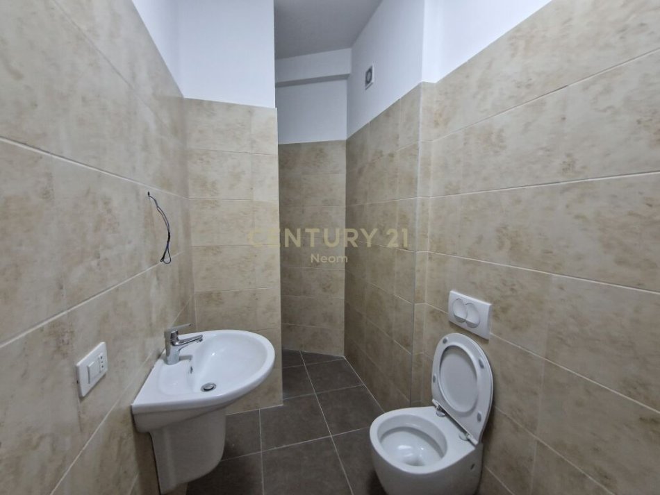 SHITET APARTAMENT 1+1 TE REZIDENCA TURDIU TE ISH FUSHA AVIACIONIT!Neom94374